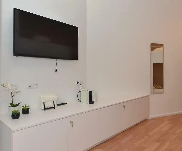 Bernardes - Sao Lazaro * Порту