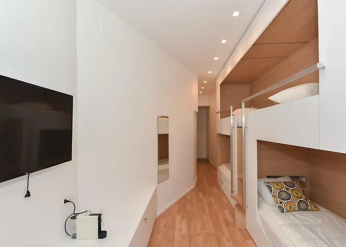 Hostel Bernardes - Sao Lazaro Porto